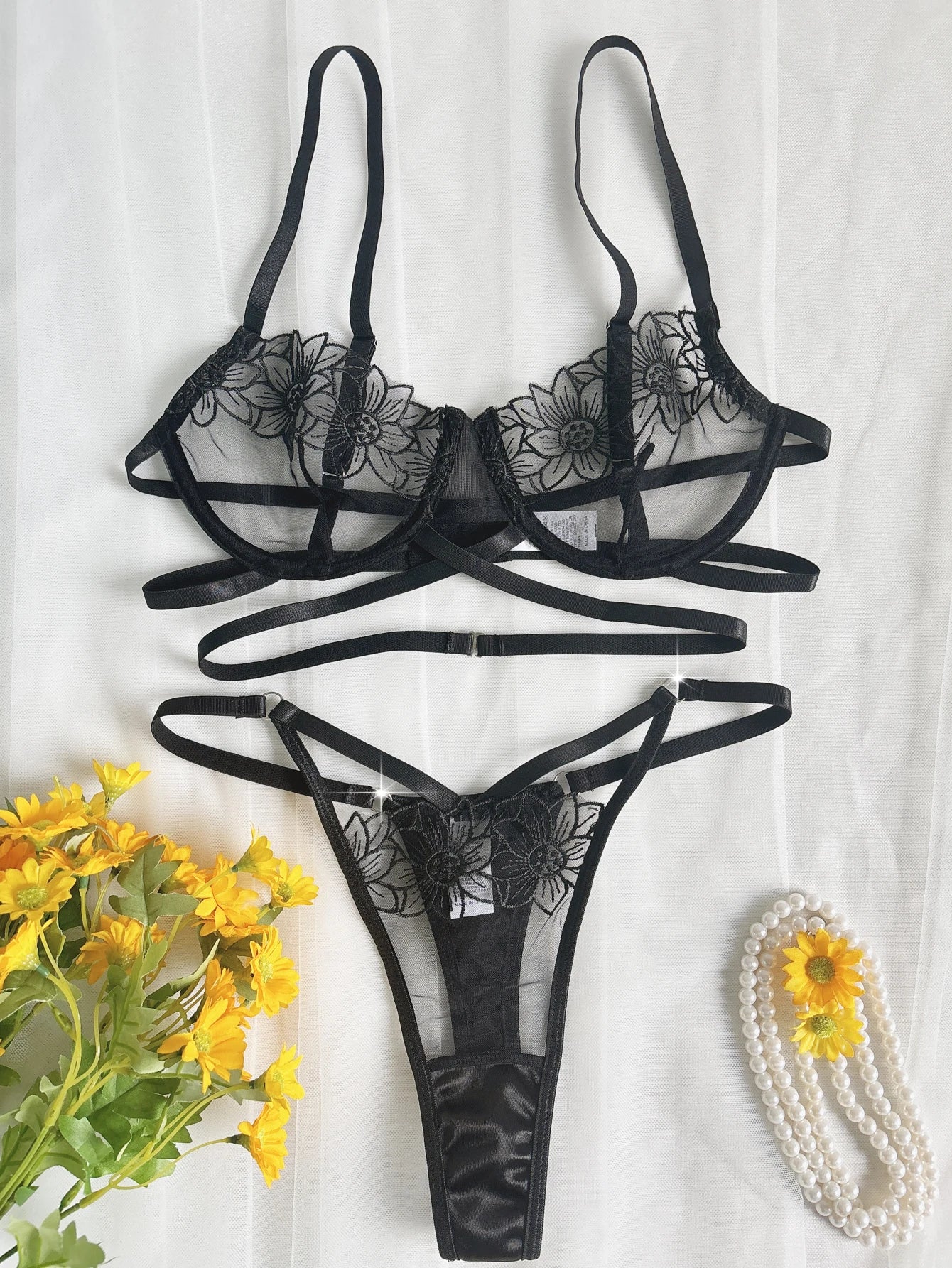 Floral Embroidered Underwire Bra Set